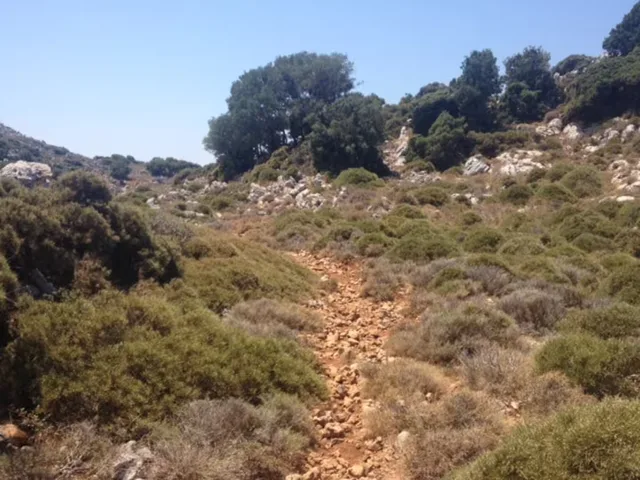 Wandelen in de heuvels van West-Kreta — nabij Gavalochori, Griekenland