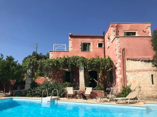 De villa met het zwembad — Spiti Athinà, Gavalochori, Kreta